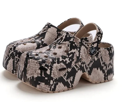 Cave shoes for women in summer, leopard print height increasing thick soled Southeast Asian beach garden shoes, cool slippers for outdoor wear eprolo