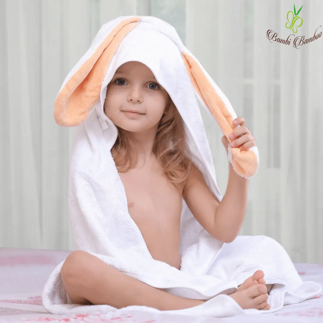 Amber Bunny Hooded Towel & 2 Washcloths Red Nyx