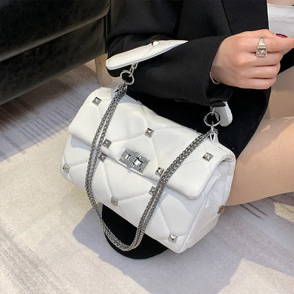 Popular New Texture Handbag Women's Bag Rivet Bag Summer Rhombus Chain Small Square Bag eprolo