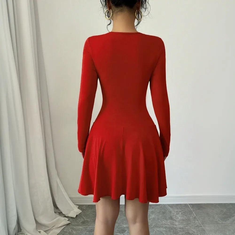 Autumn and winter European and American sexy red dress with waist cinched hollow A-line short skirt eprolo