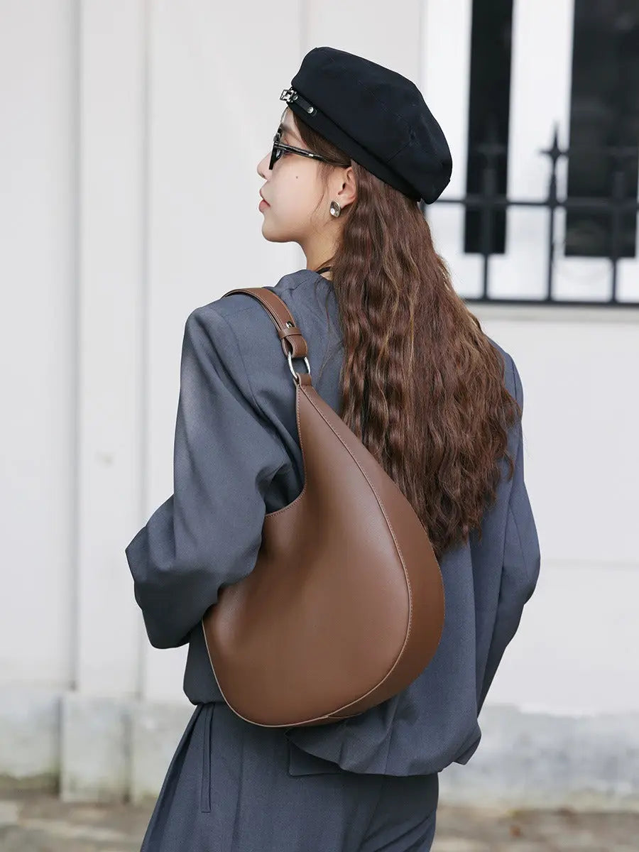 Single shoulder armpit bag genuine leather women's bag niche design crescent shaped bag crossbody tote bag versatile and trendy eprolo