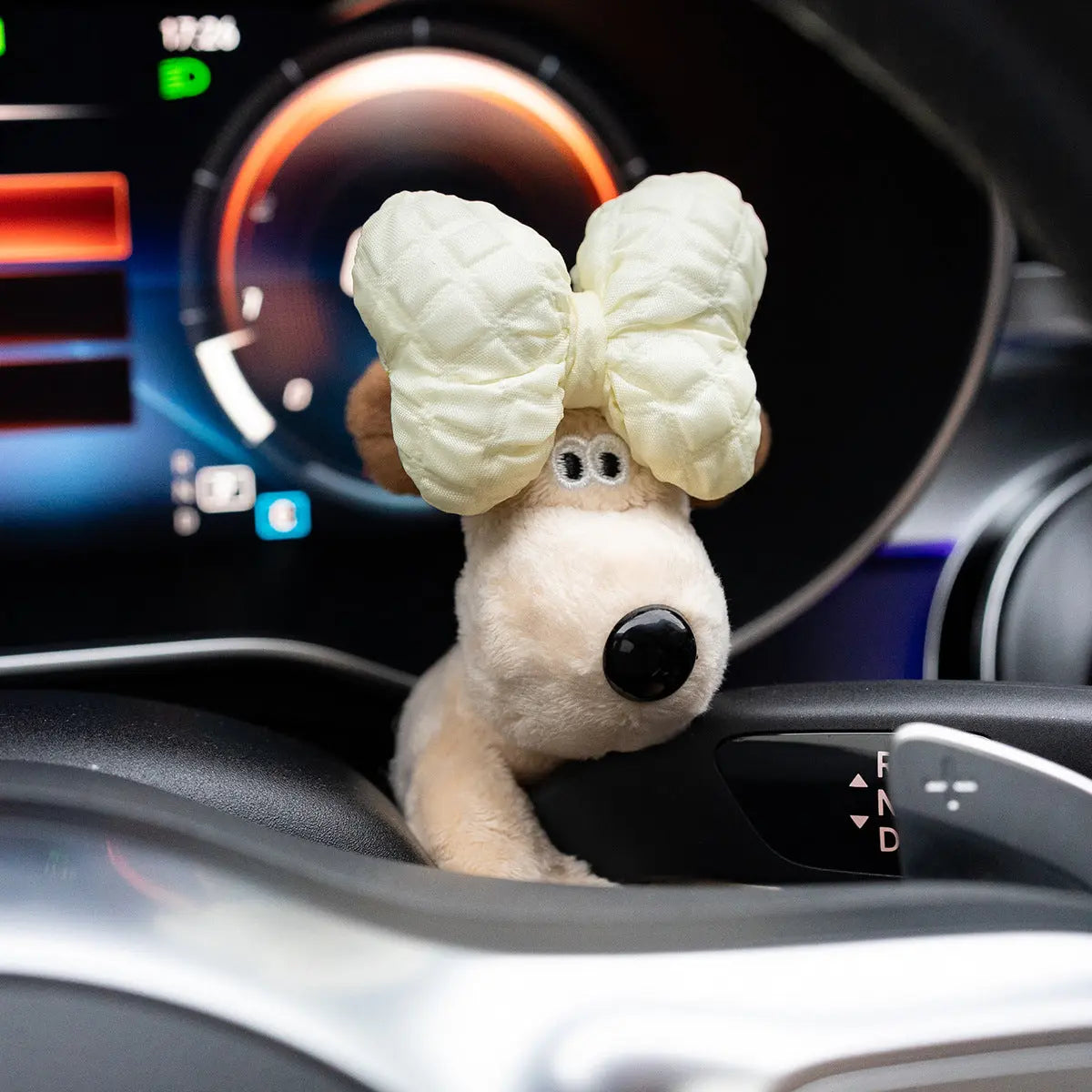 Car small ornaments cute head dog plush doll sentimental car interior decoration supplies eprolo